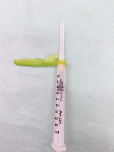 コロナワクチンの注射器に付いてる黄緑のカバー